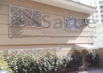 Casa Comercial para locação no Paraíso, 320m², 13 salas, 5 banheiros, recepção em mármore Italiano e lindo jardim japonês, 3 vagas, junto a estação do metrô!